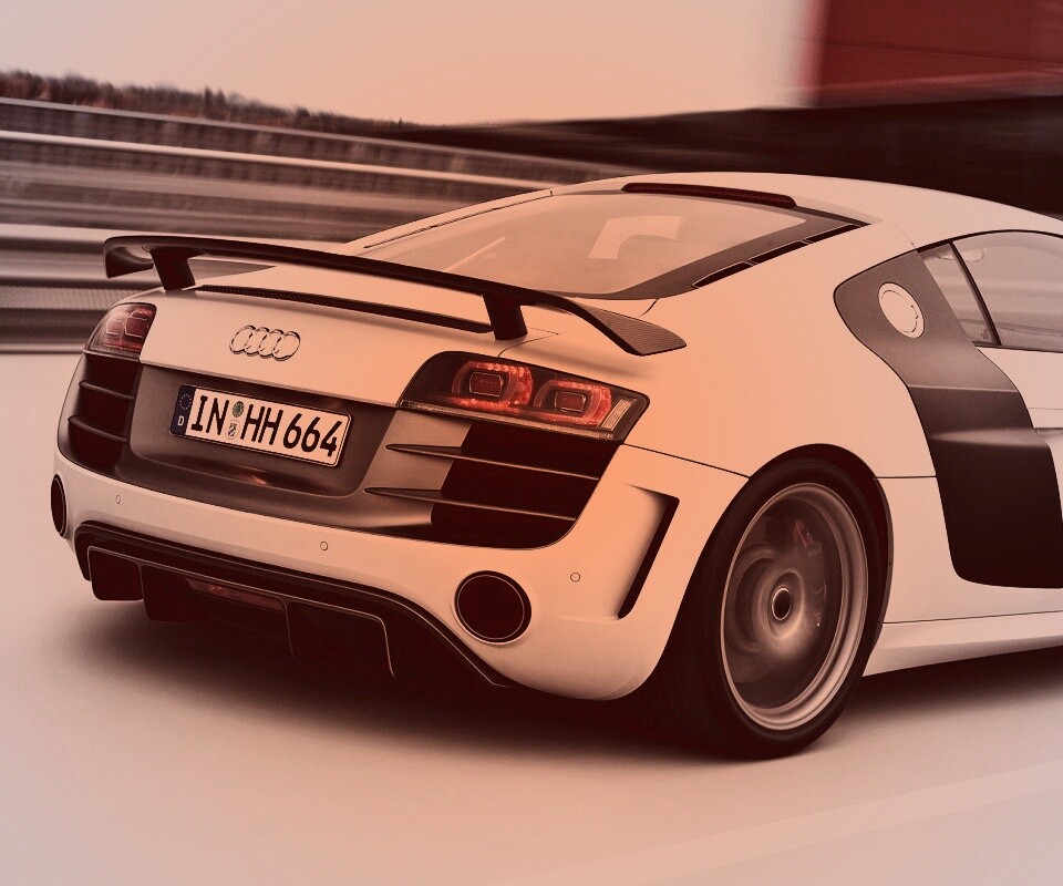 Audi R8 на скоростной трассе обои