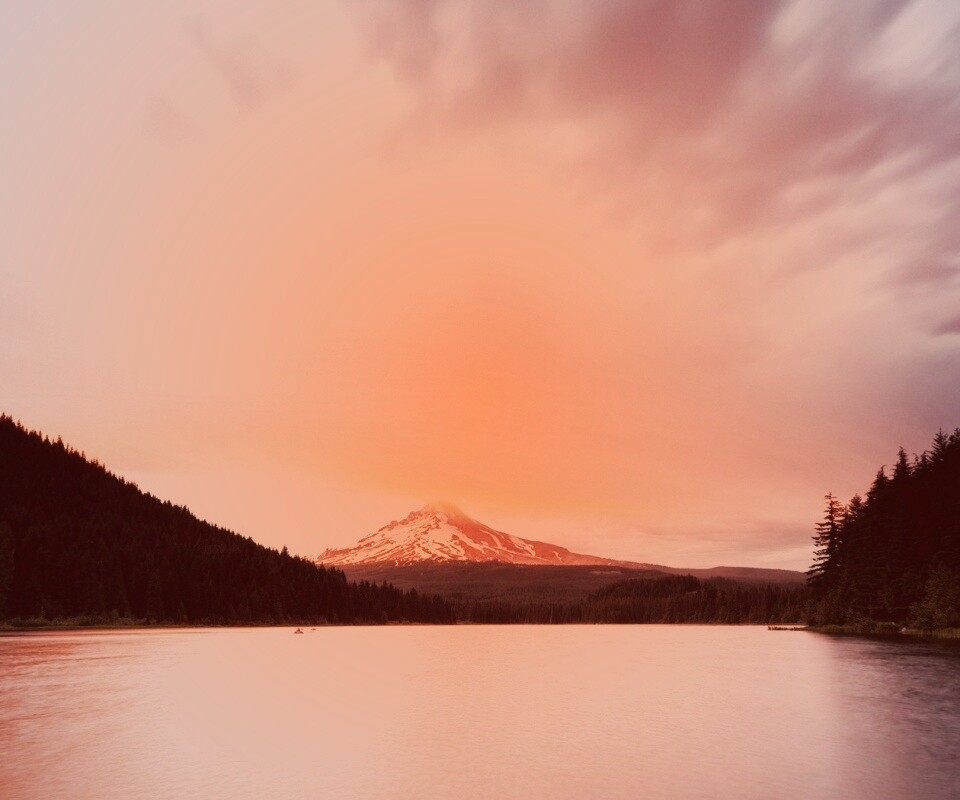 Закат над горой обои