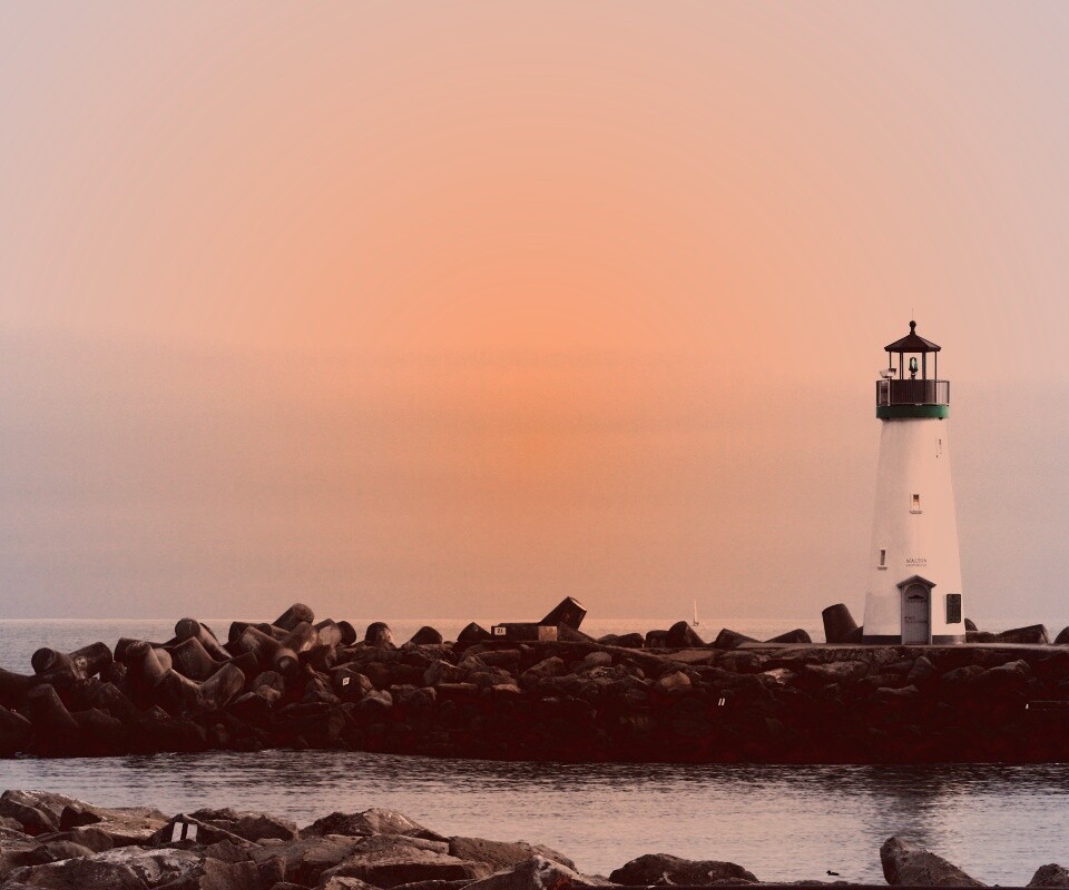 Маяк в порту Санта-Круз обои