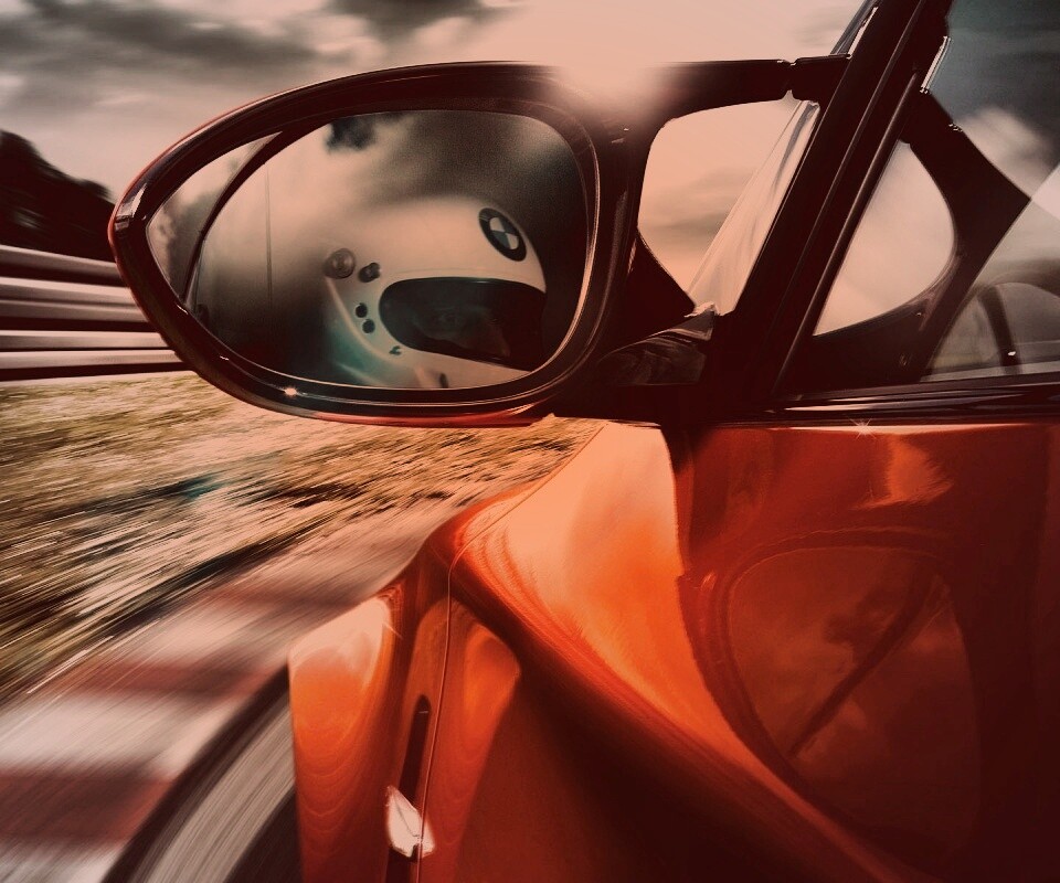 Отражение в боковом зеркале BMW M1 обои