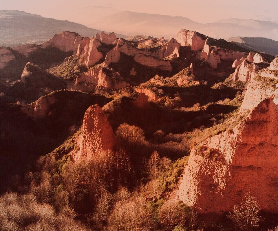 Скалы на рассвете обои