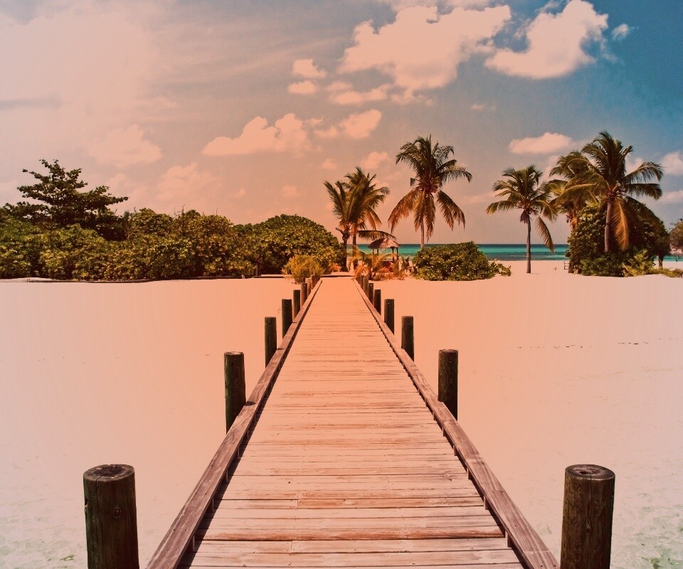 Пирс на тропическом острове обои