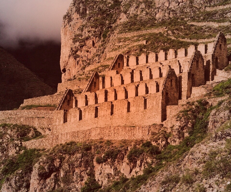 Руины в скалах Перу обои