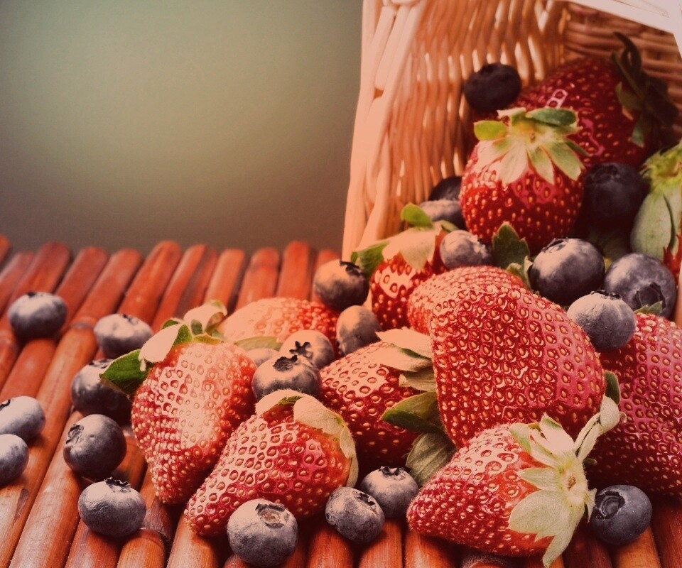 Спелые ягоды обои