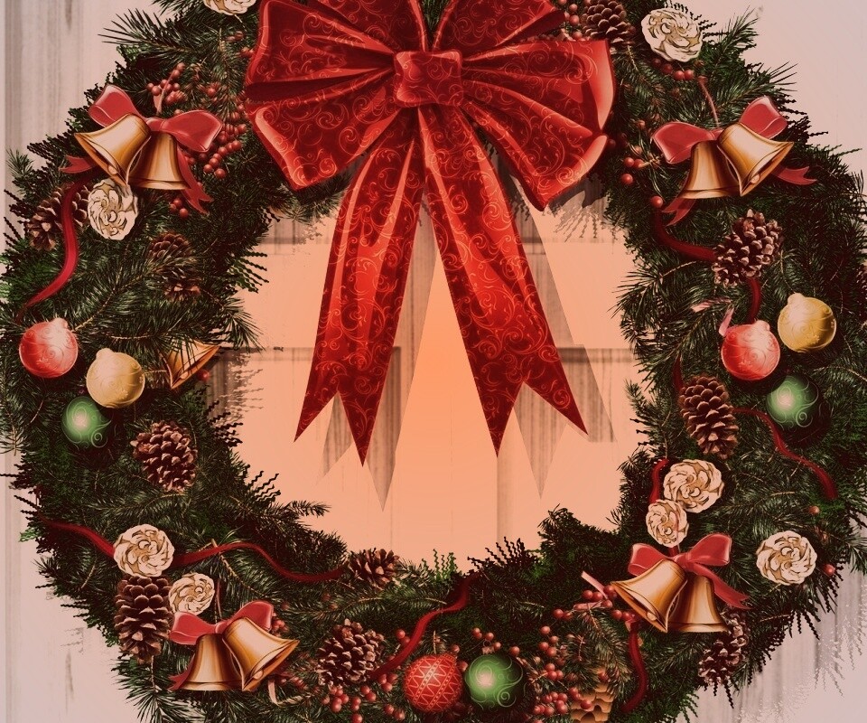 Новогодний венок на двери обои