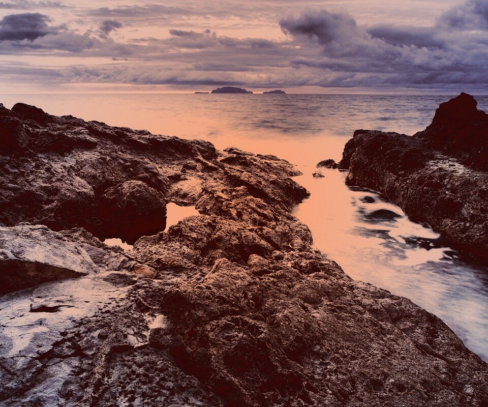 Река впадающая в море обои