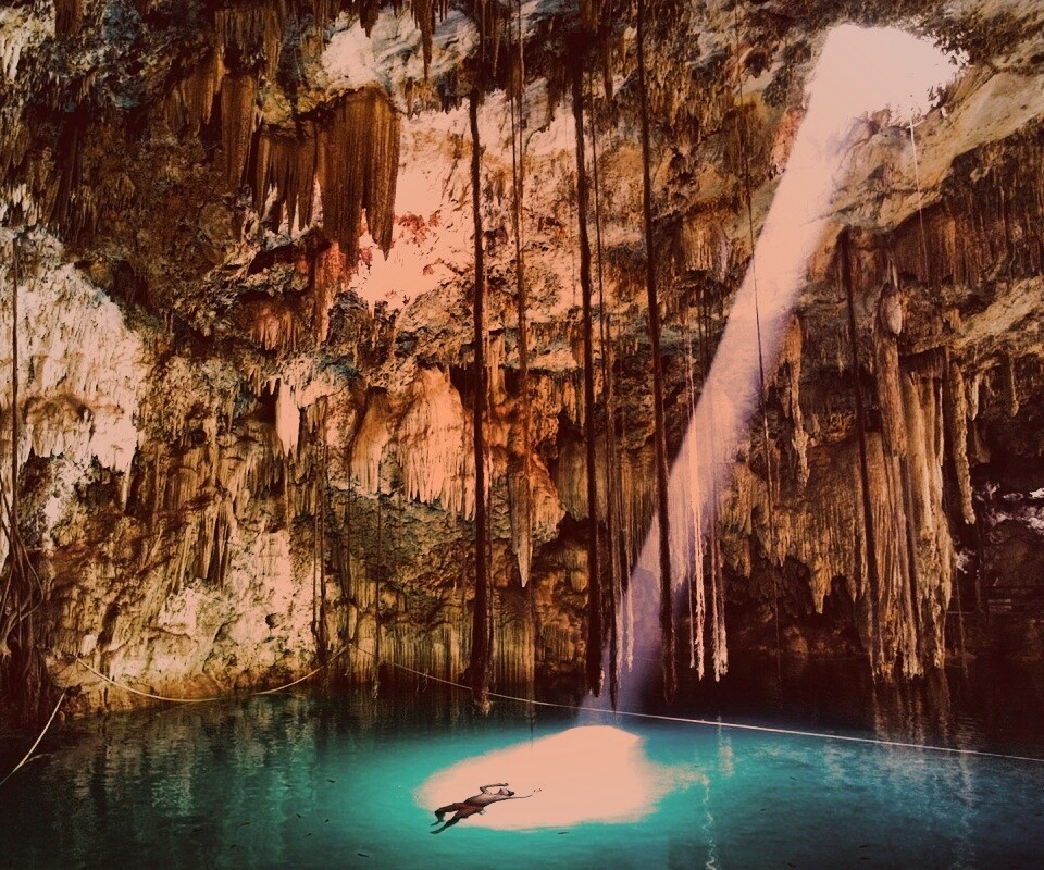 Пещера сталактитов обои