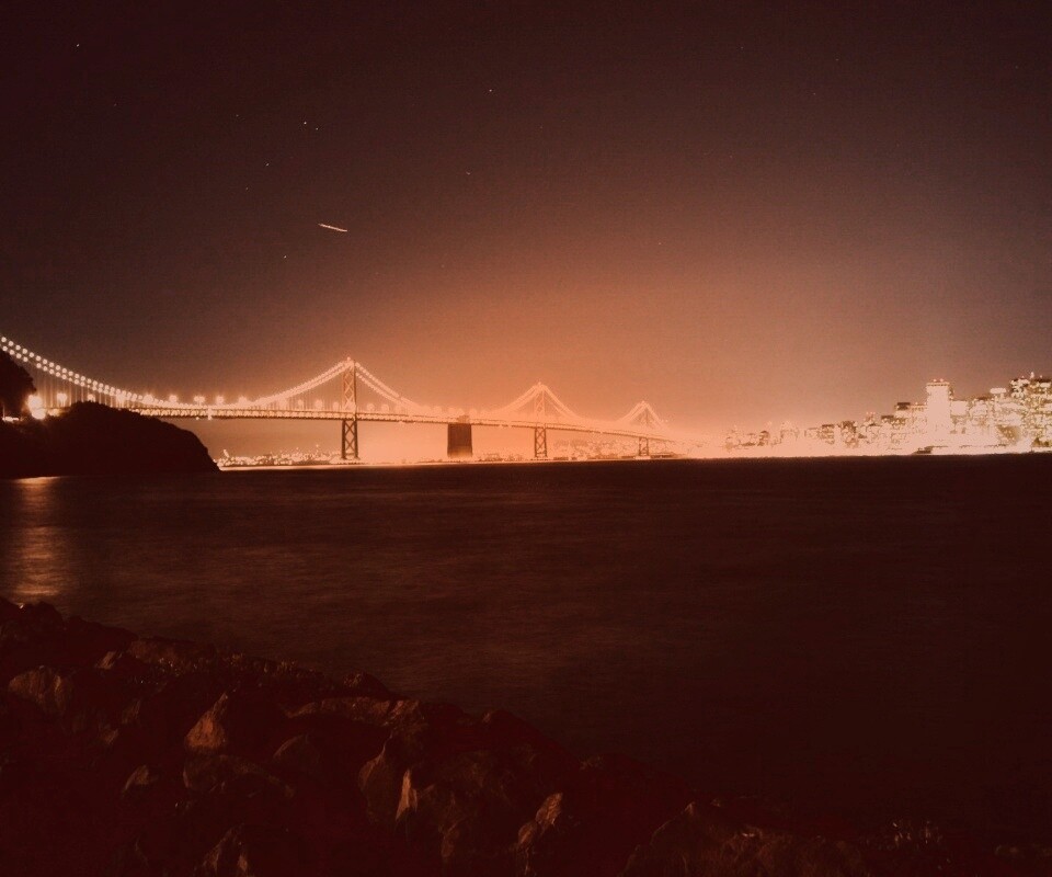 Вид на ночной мост обои