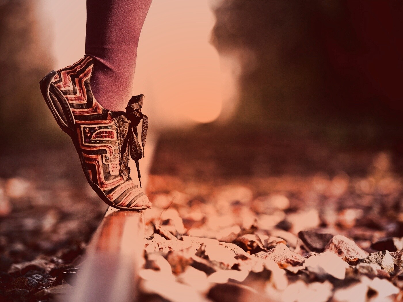 Разноцветные кроссовки обои