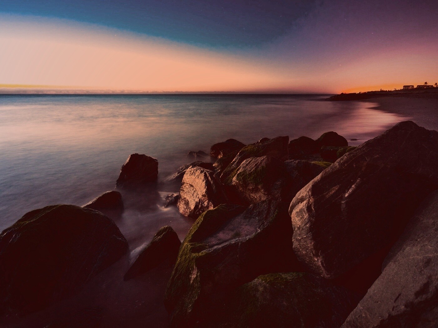 Камни на берегу обои