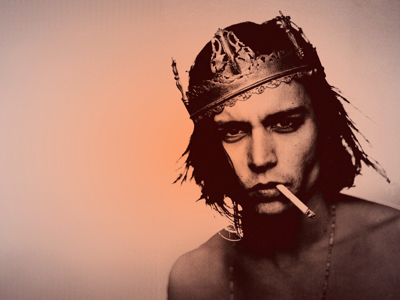 Джонни Депп в короне обои