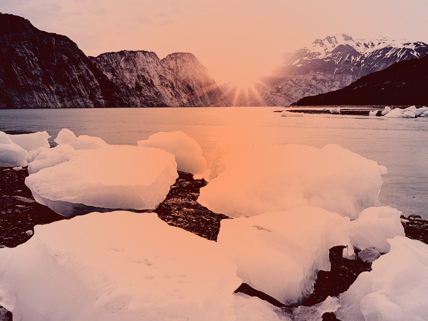 Зимнее горное озеро обои