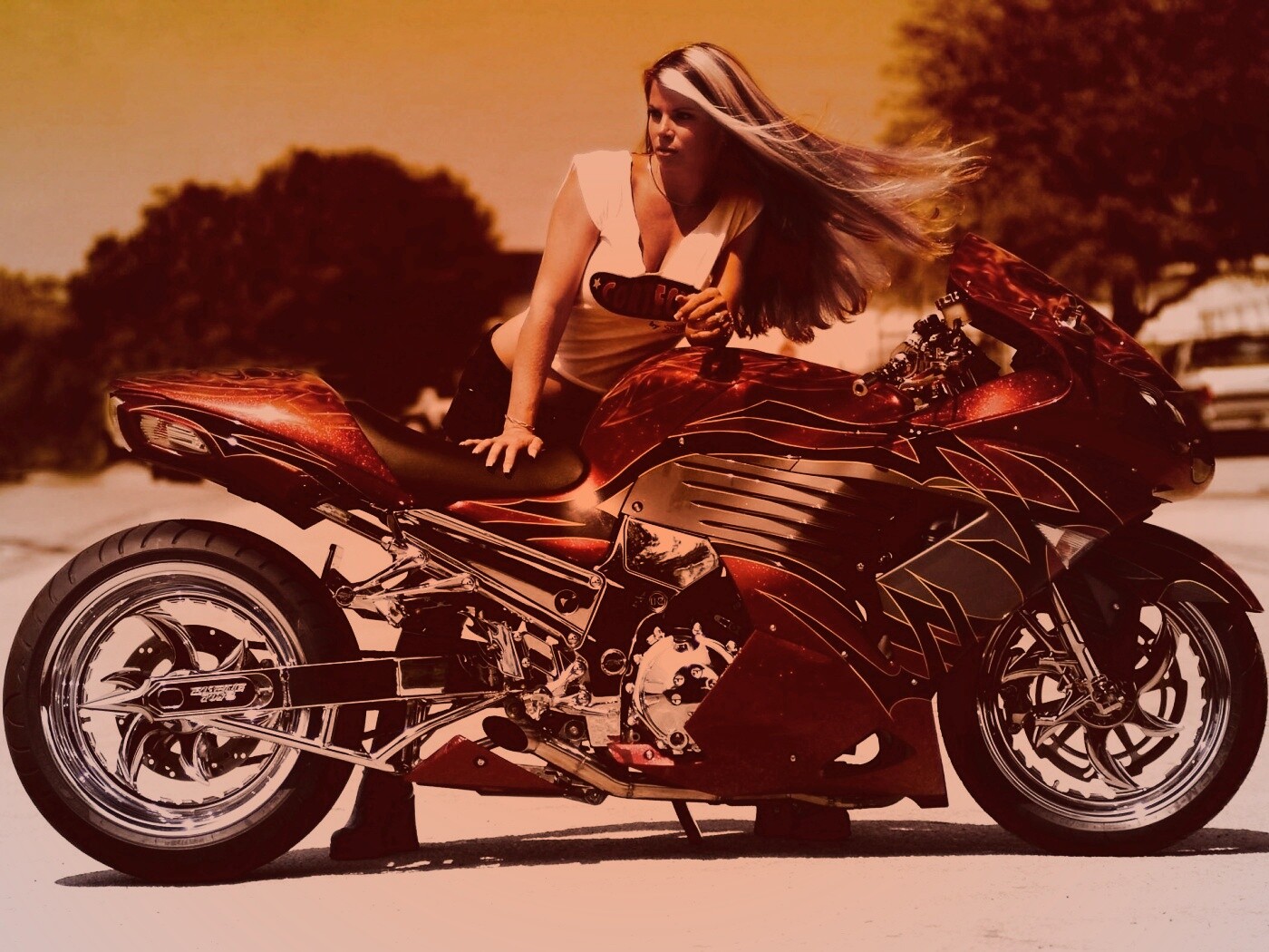 Девушка и байк обои