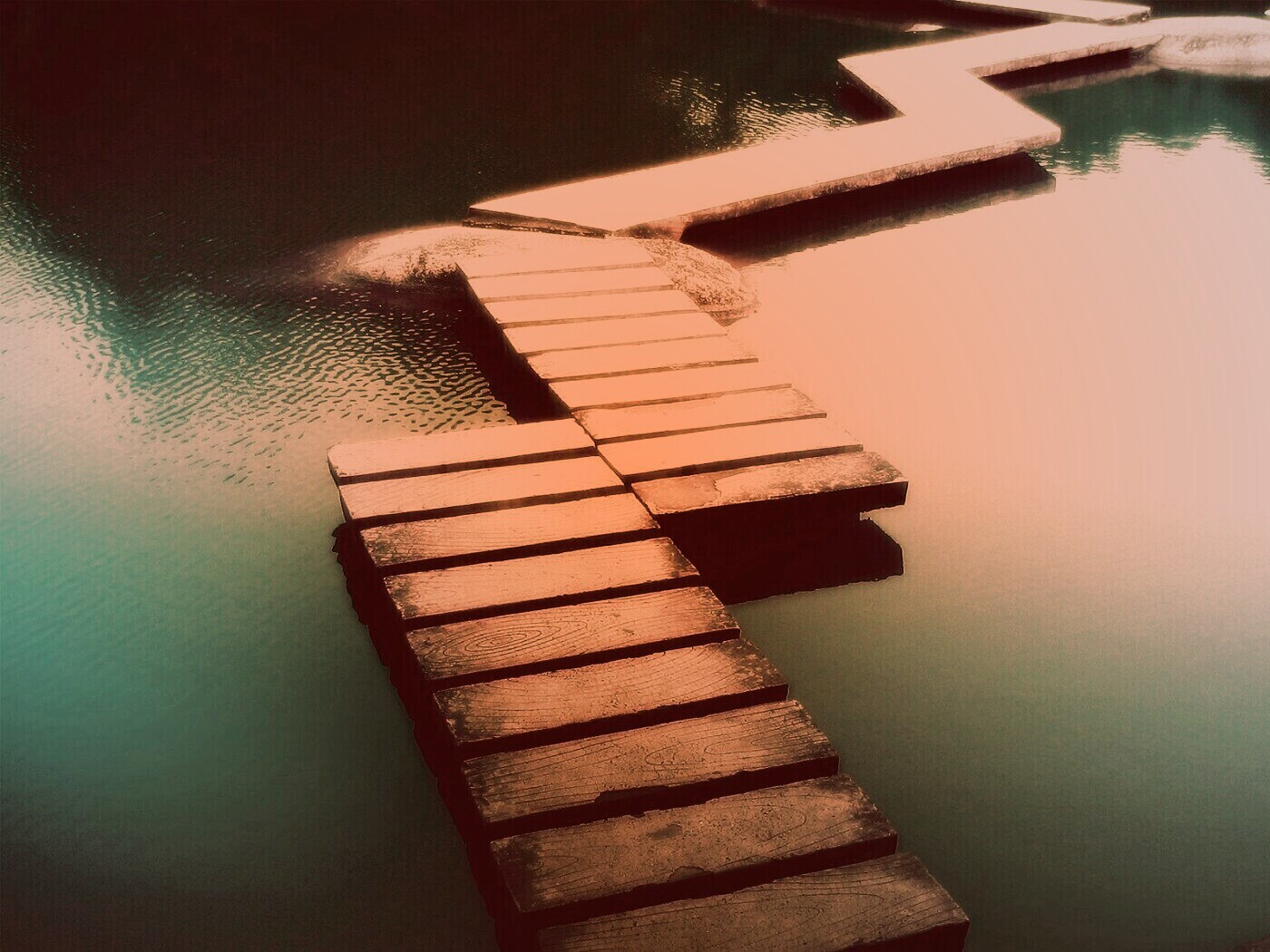 Дорожка над водой обои