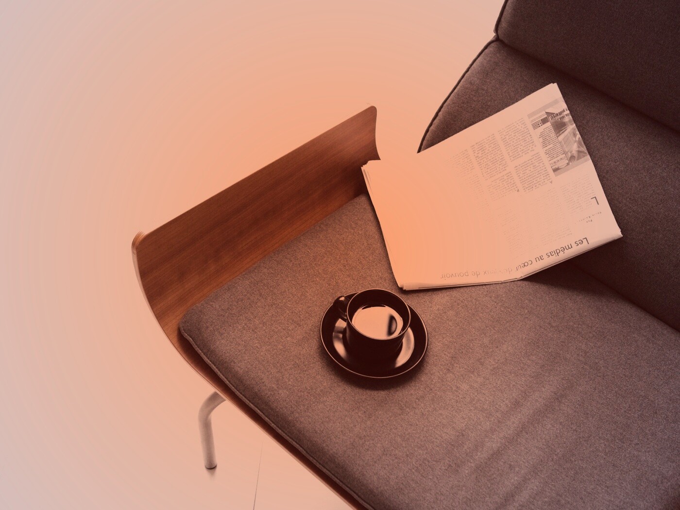 Кофе на стуле обои