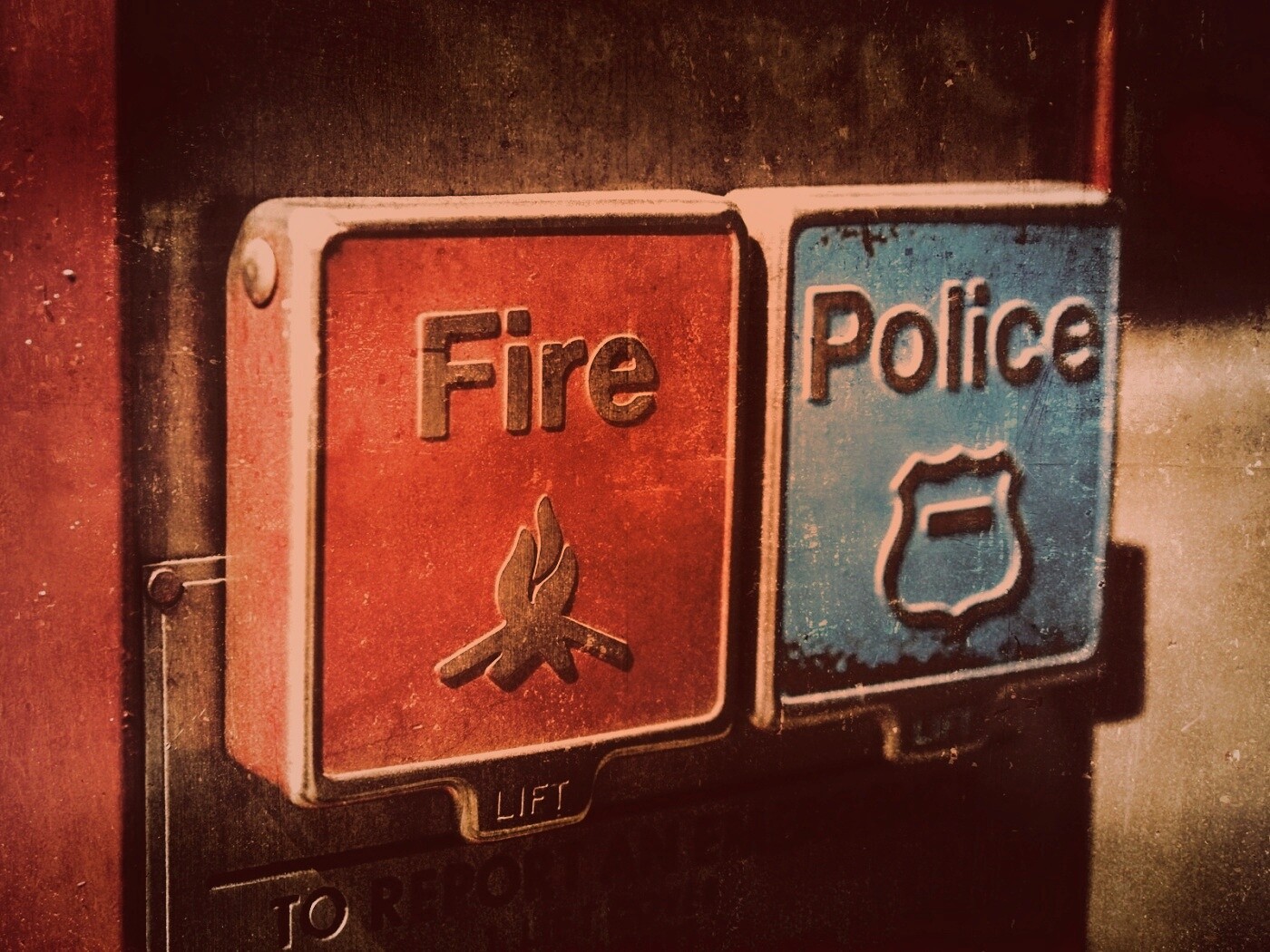 "Экстренные" кнопки обои