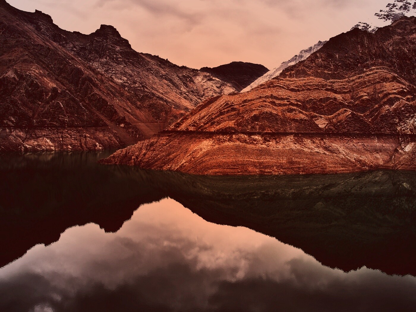 Горное озеро обои