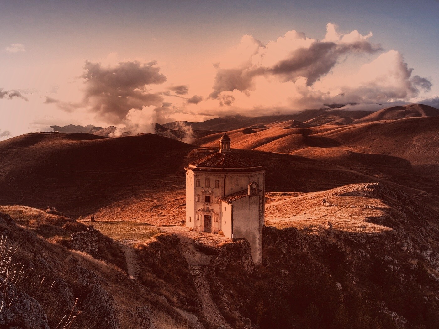 Горная церковь обои