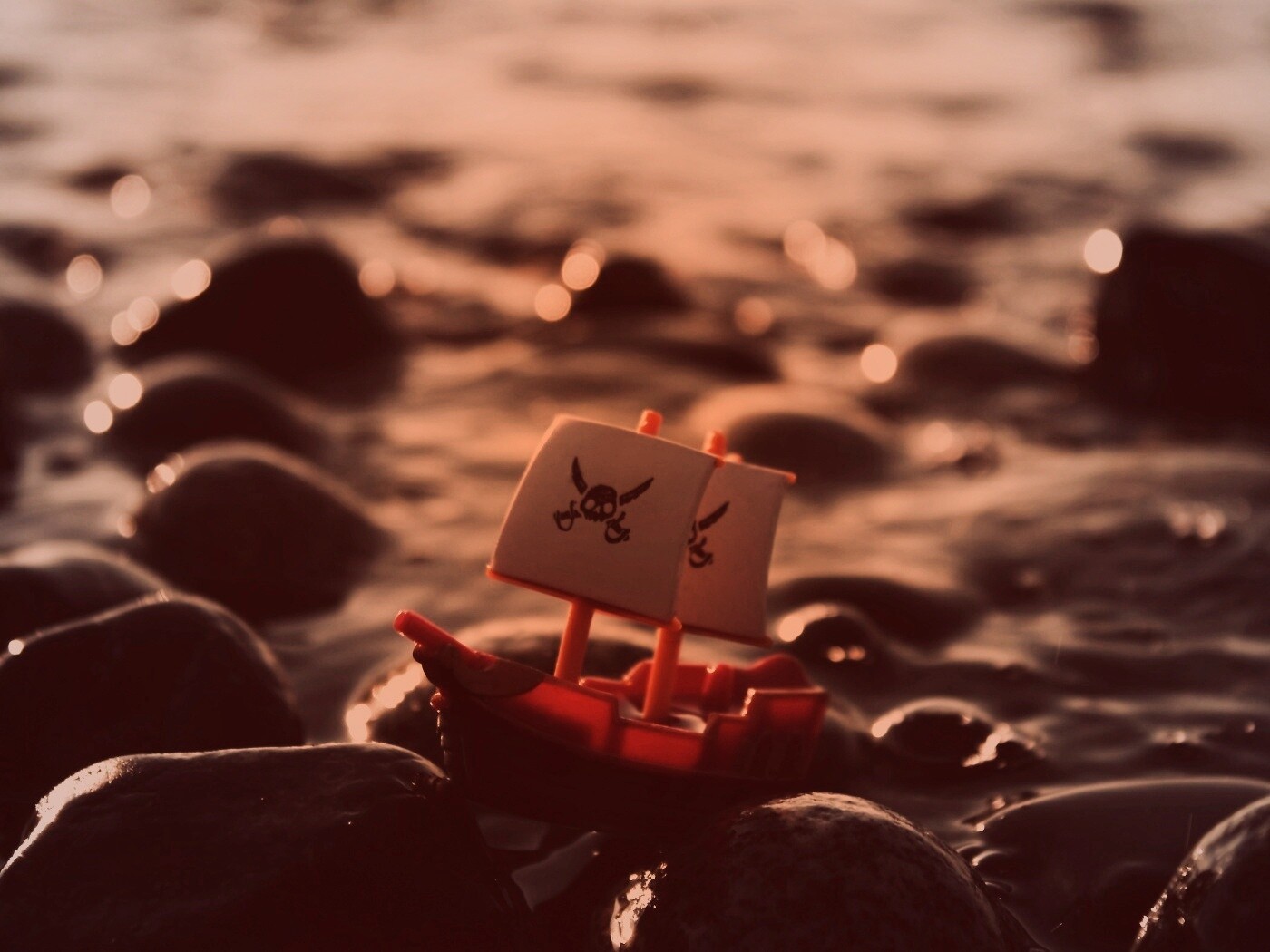 Пиратский корабль на мели обои