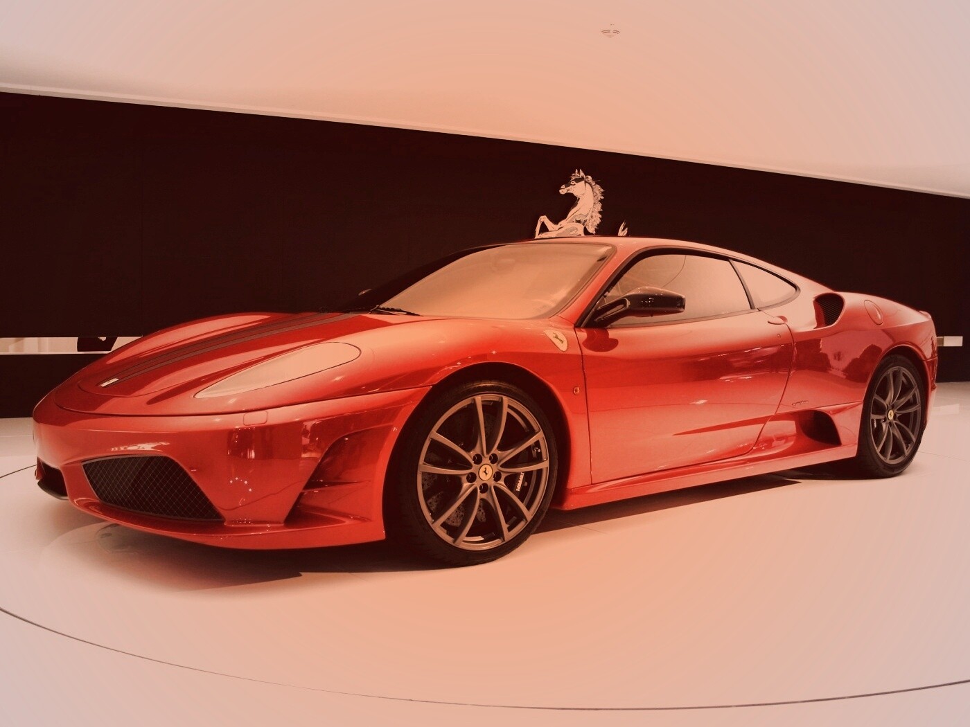 Ferrari F430 Scuderia на выставке обои