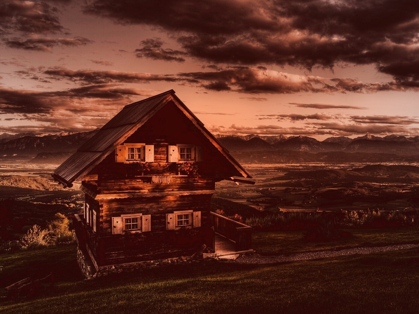 Старенький дом в Австрии обои