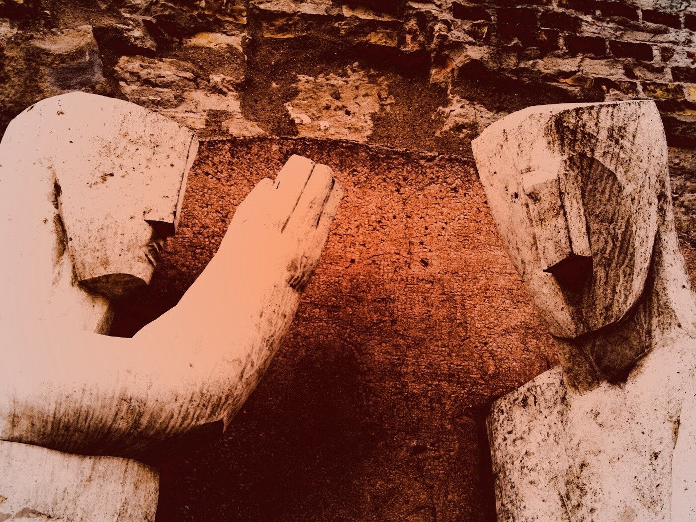 Берлинские каменные скульптуры обои