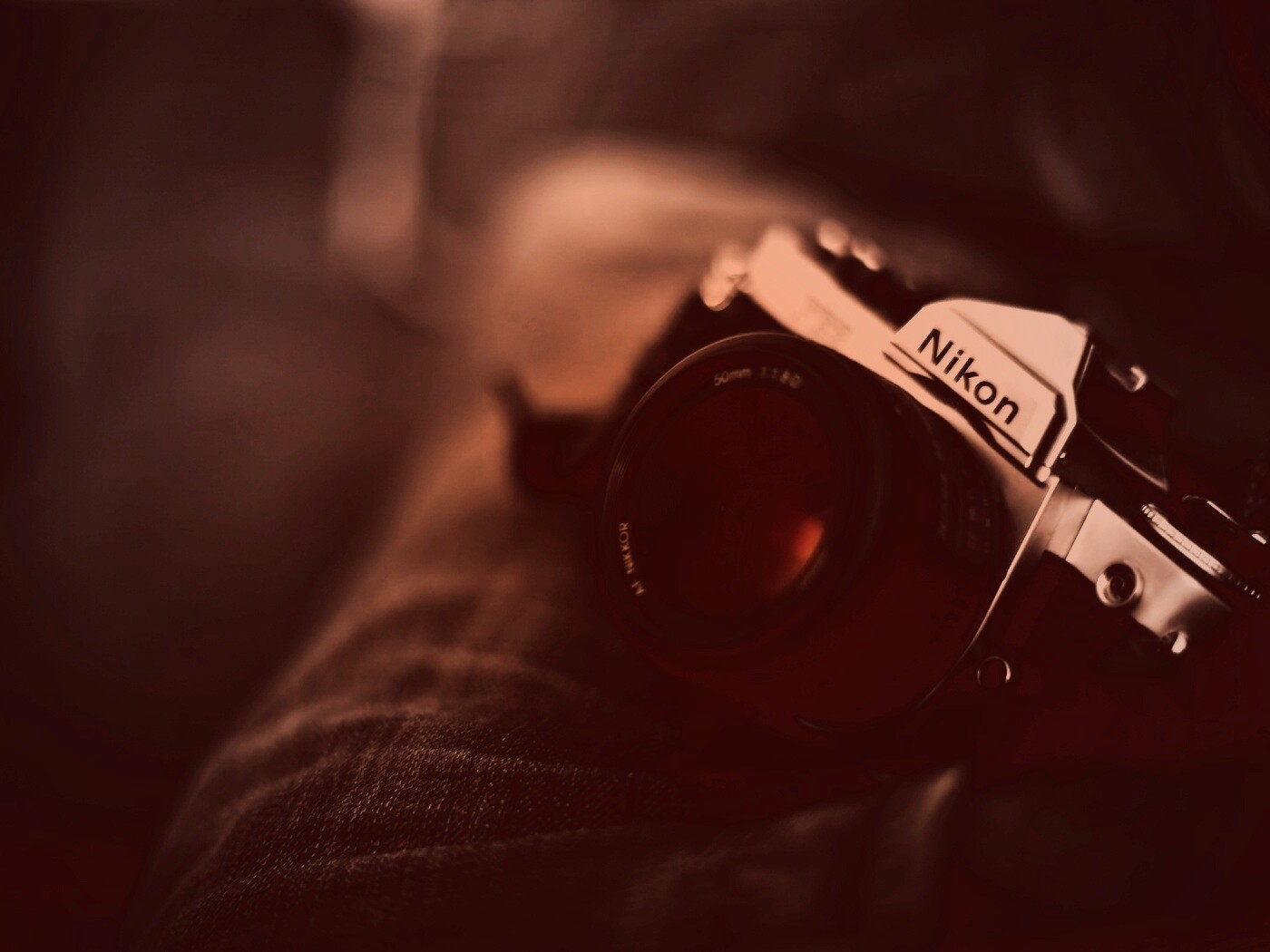 Плёночный фотоаппарат Nikon обои