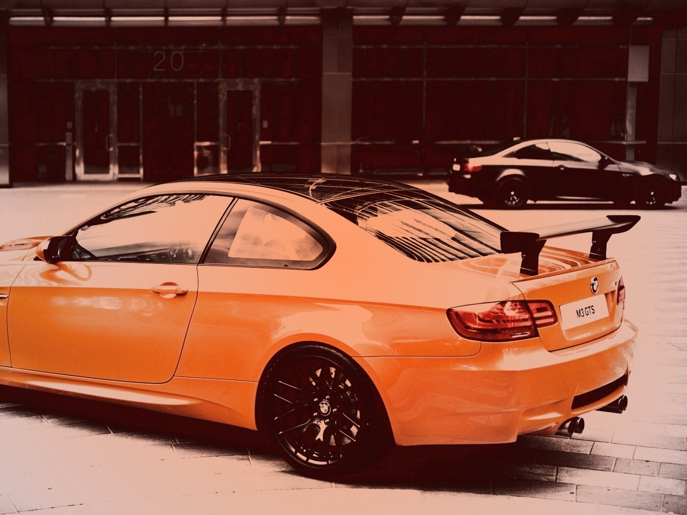 Оранжевый BMW M3 обои