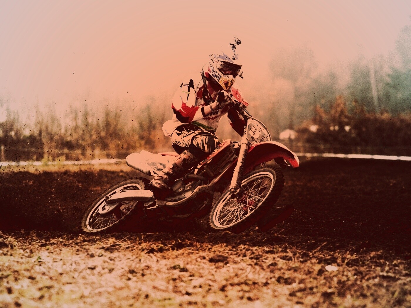 Зрелищное ралли на мотоциклах обои