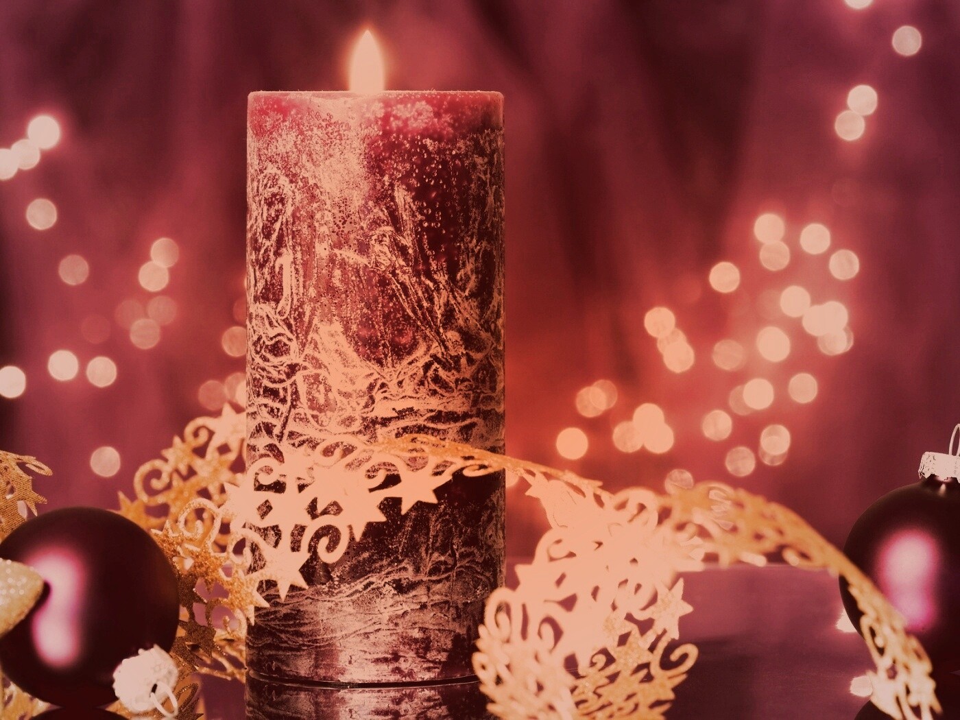 Новогодняя свеча обои