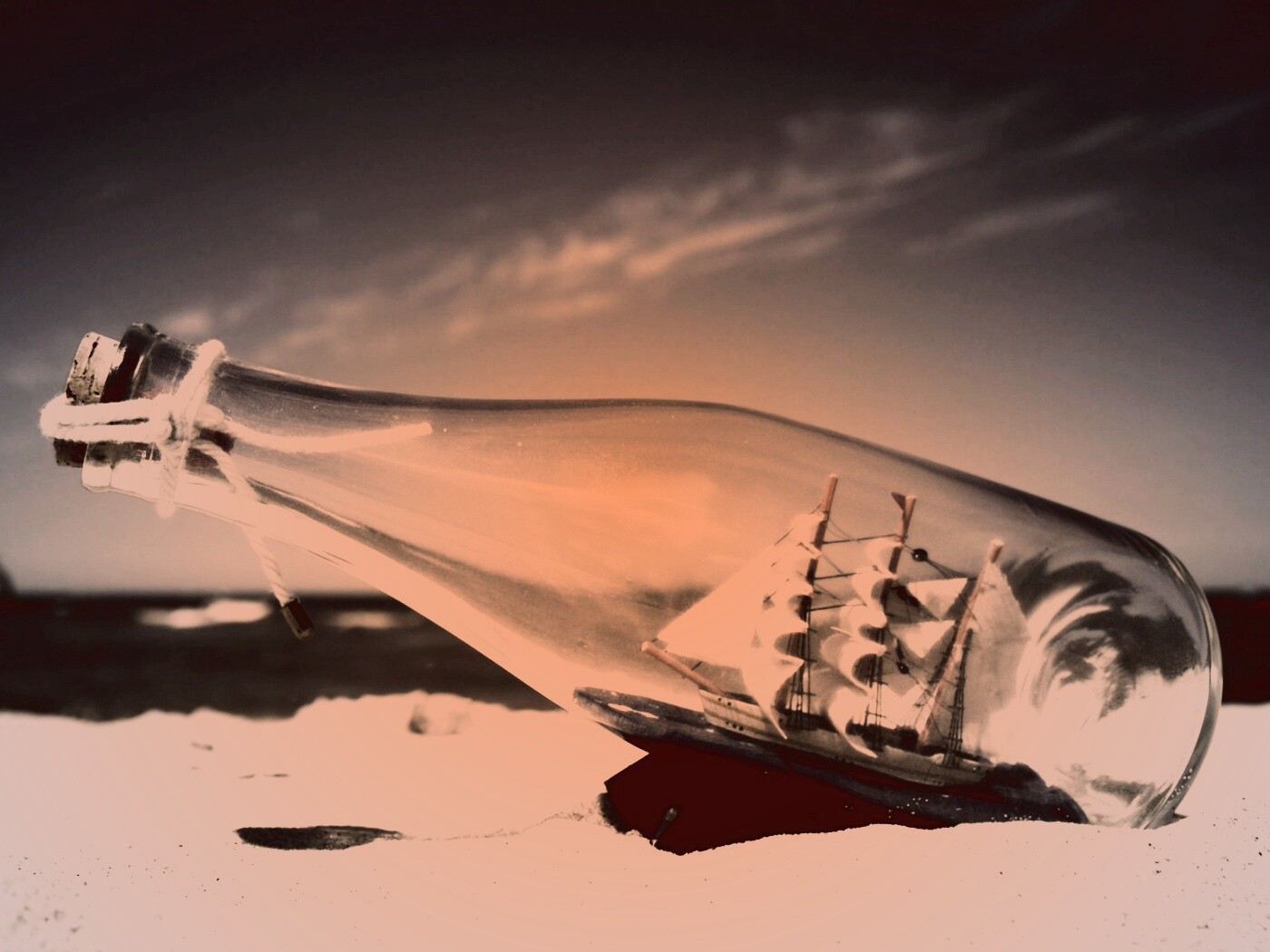 Парусник в бутылке обои