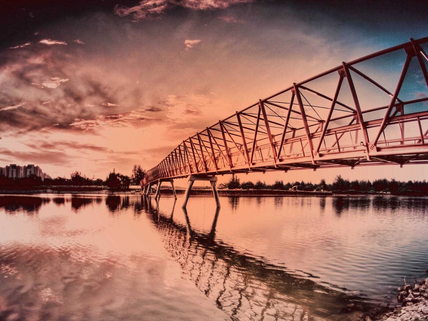 Мост через реку обои