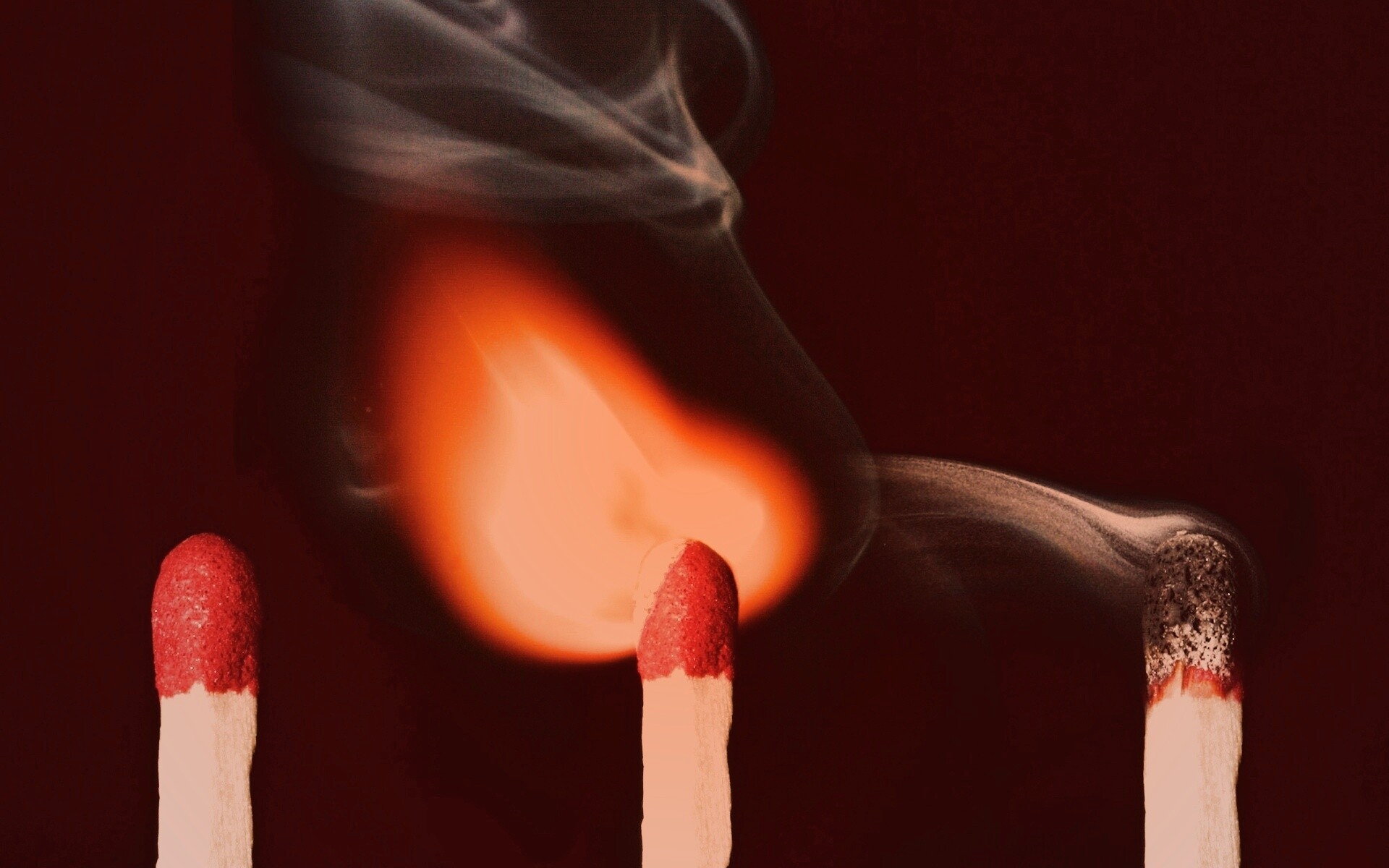 Три состояния спички обои