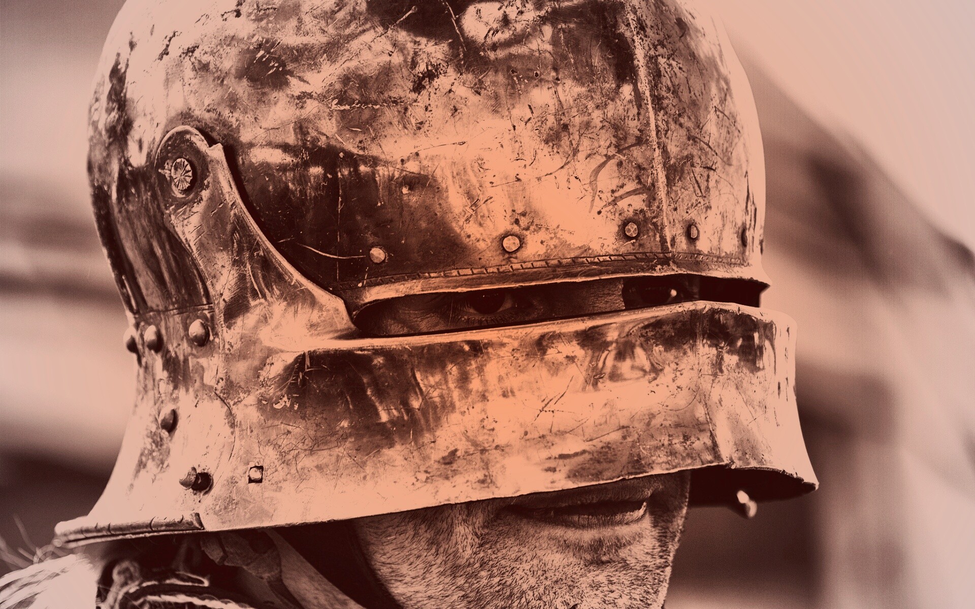 Человек в доспехах обои