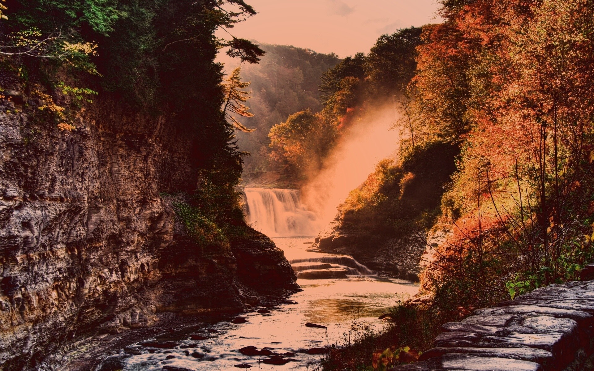 Скалистый водопад обои