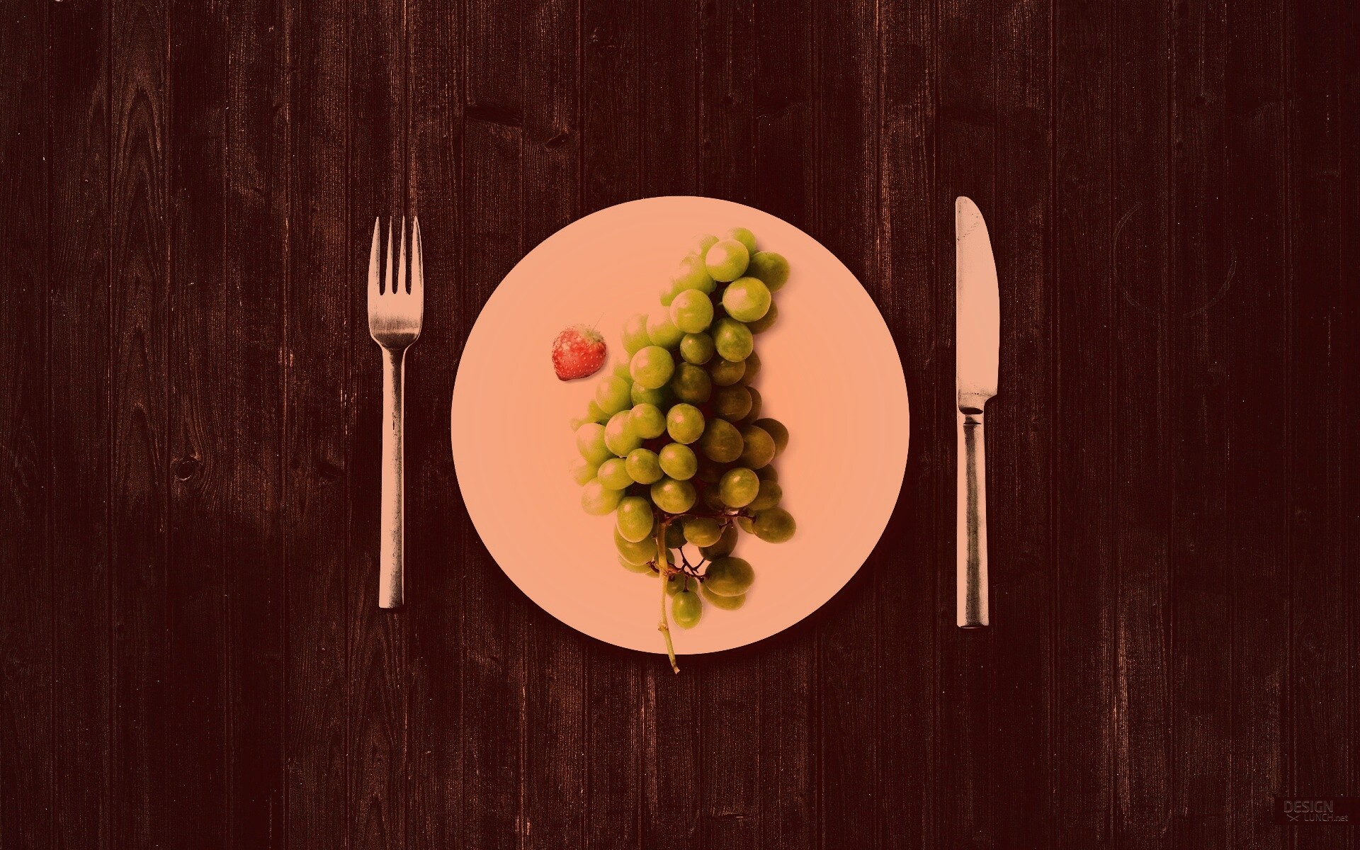 Виноград с клубникой обои