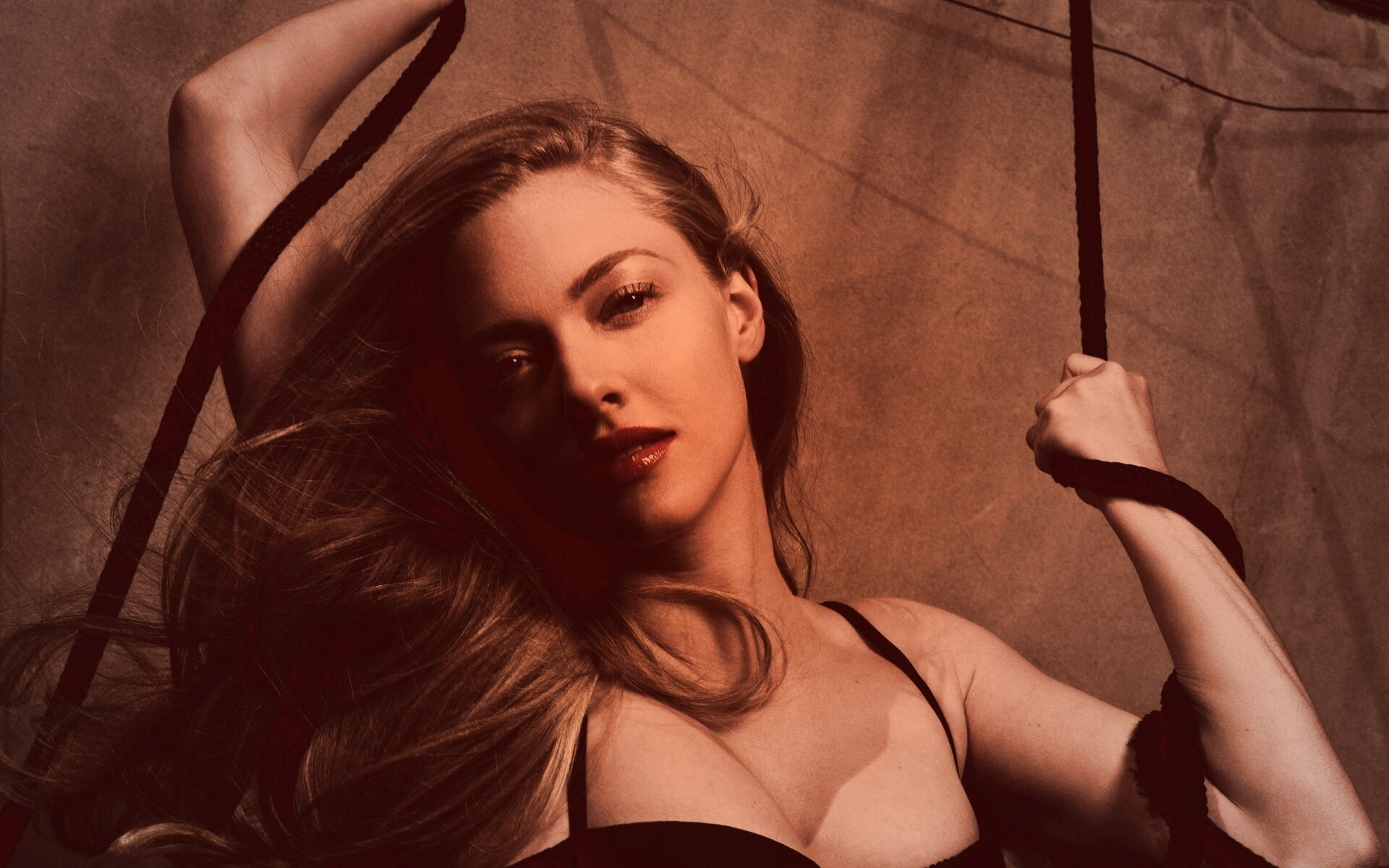 Аманда Сейфрид обои