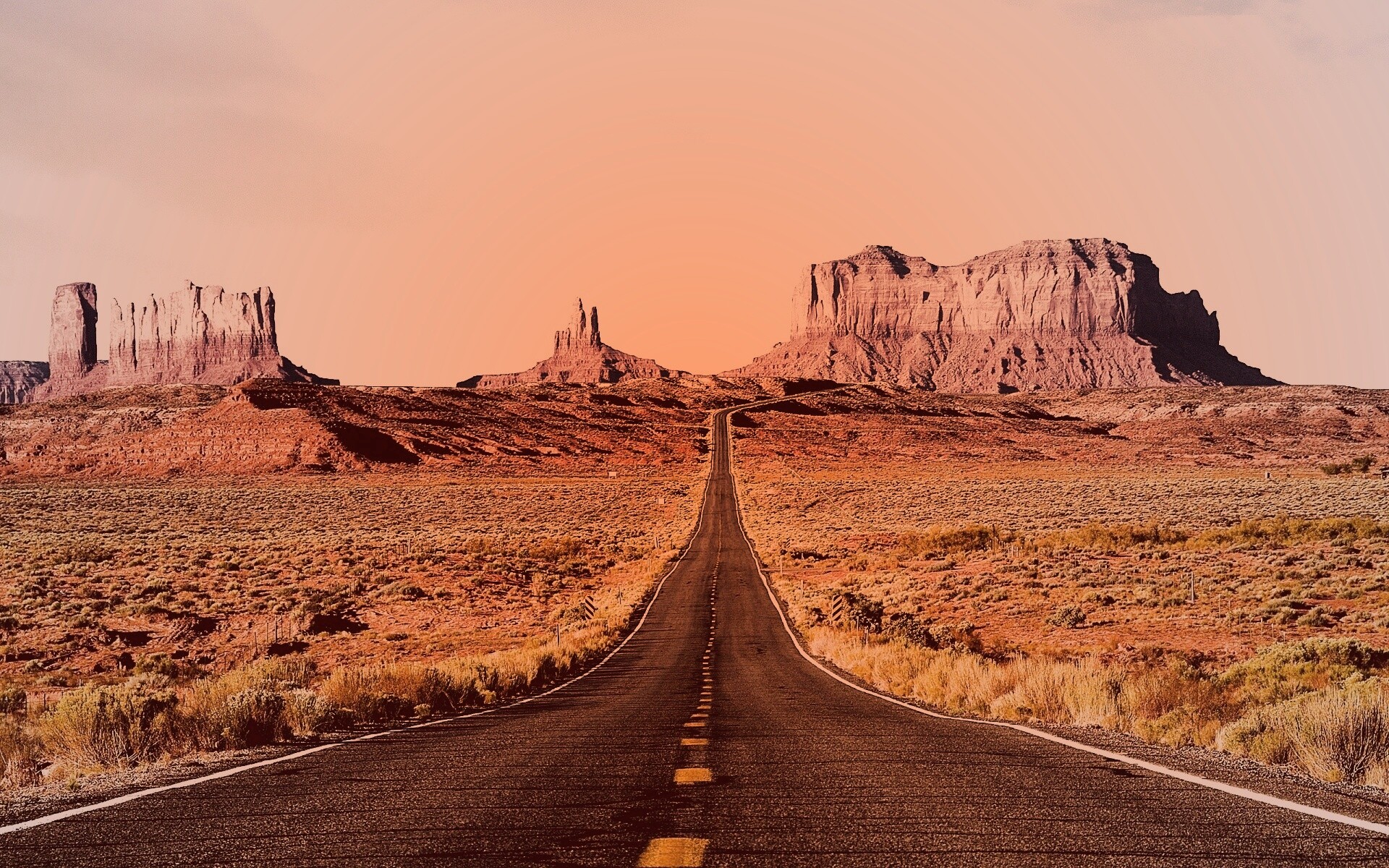 Дорога в пустыне обои