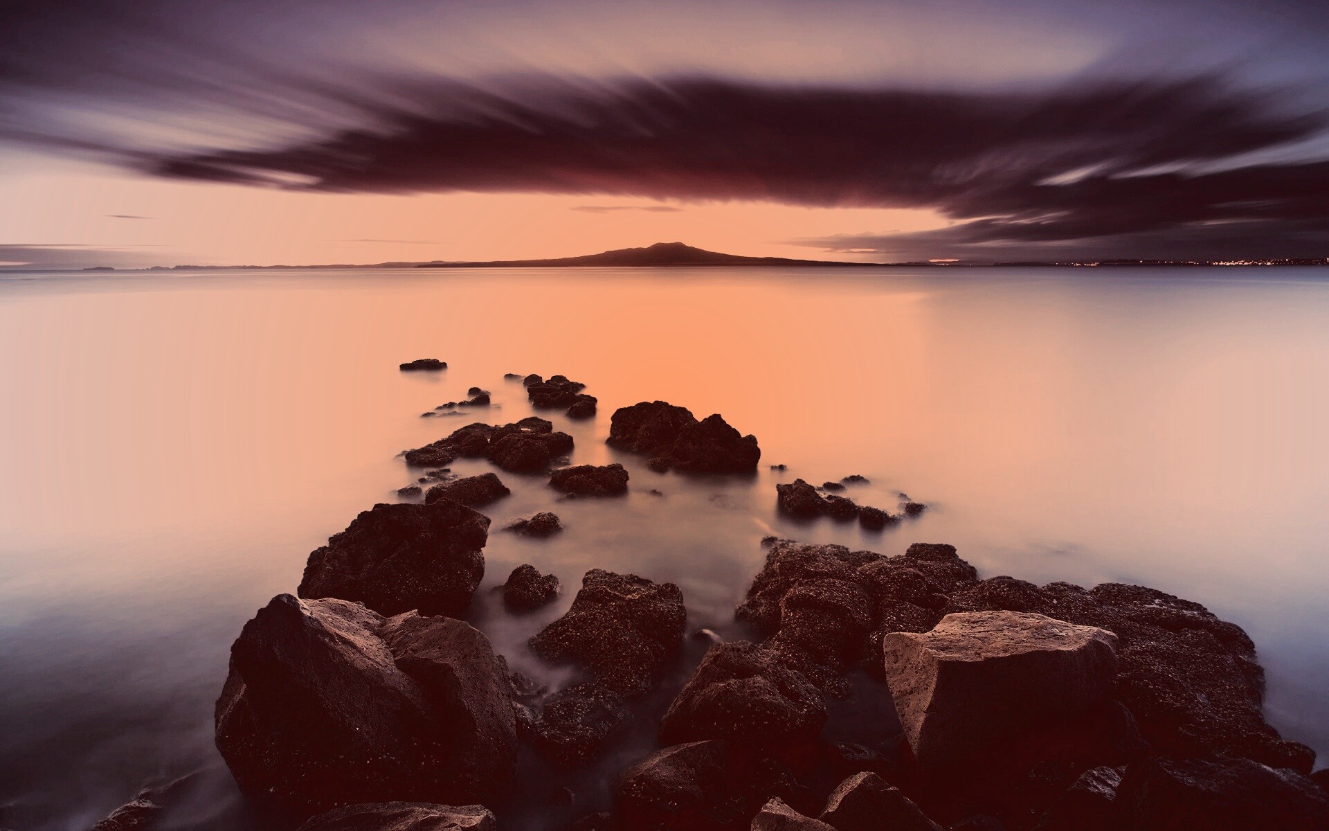 Озеро в тумане обои