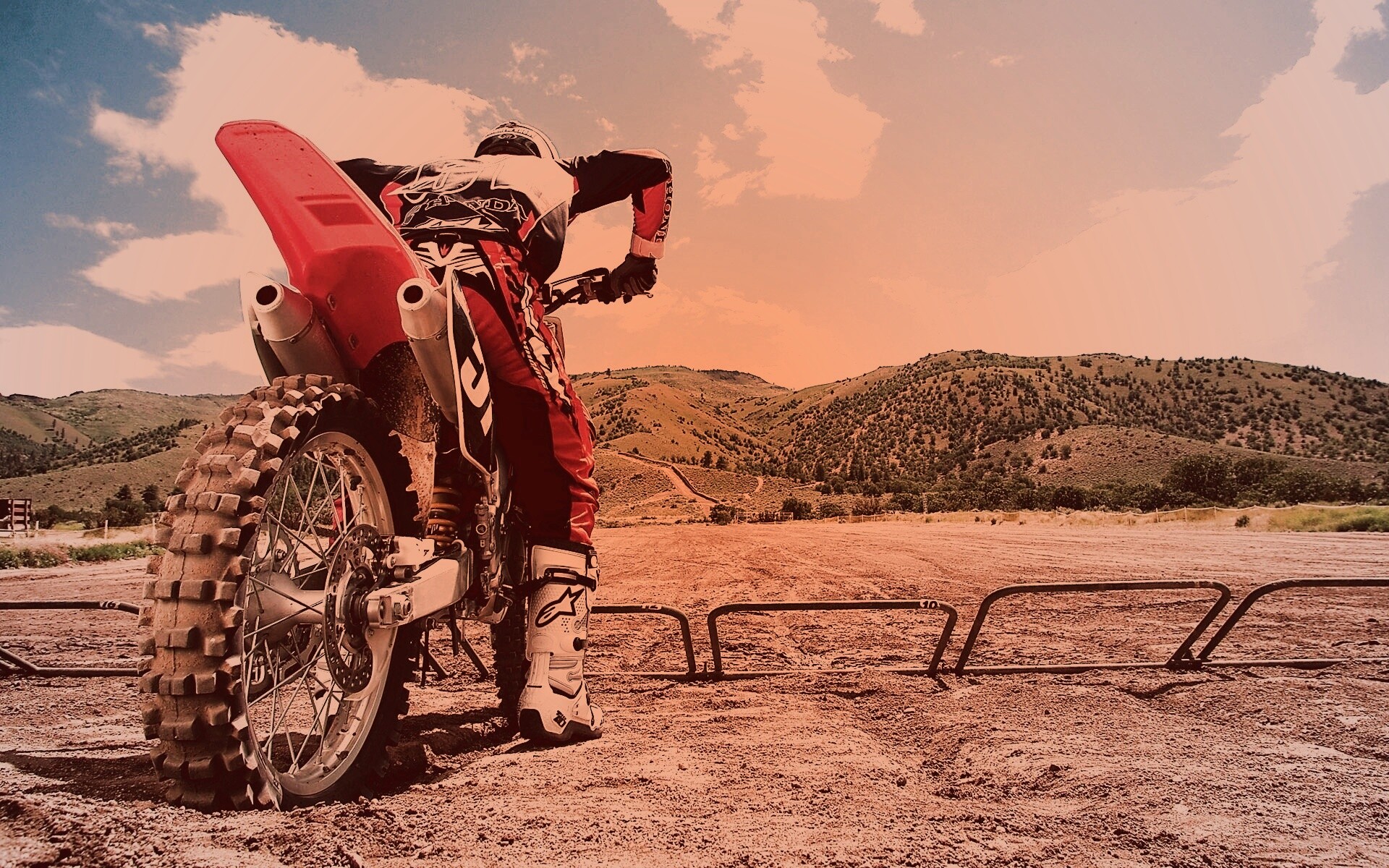 Спортивный мотоцикл обои