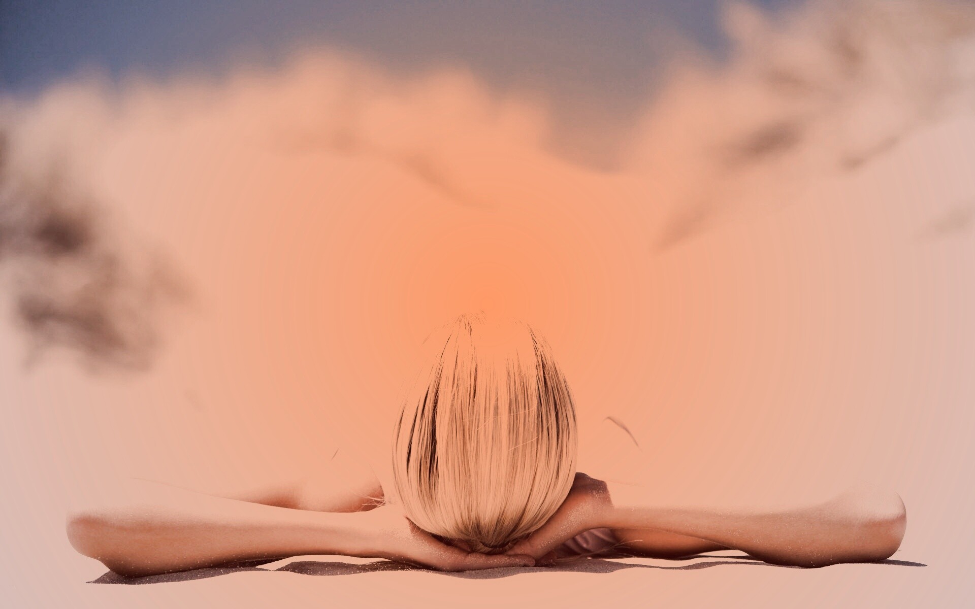 Девушка на солнце обои