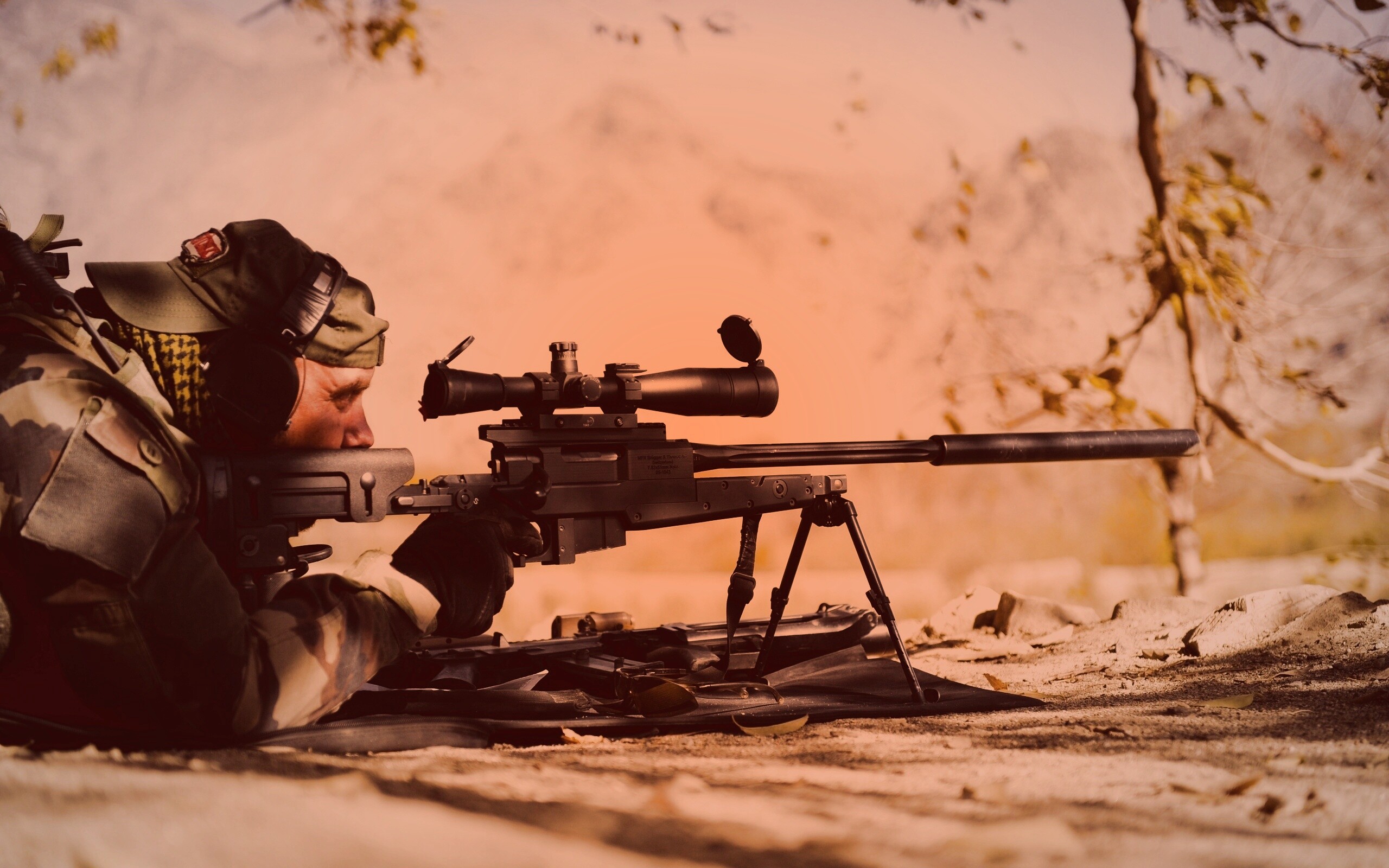 Стрелок в засаде обои