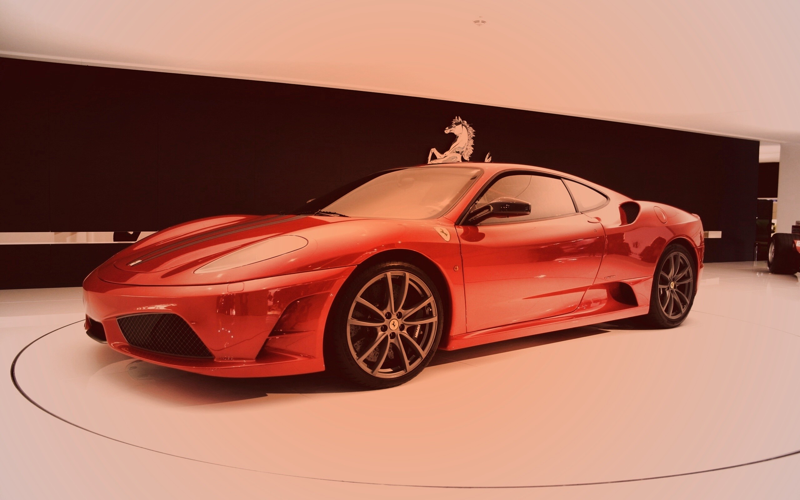 Ferrari F430 Scuderia на выставке обои