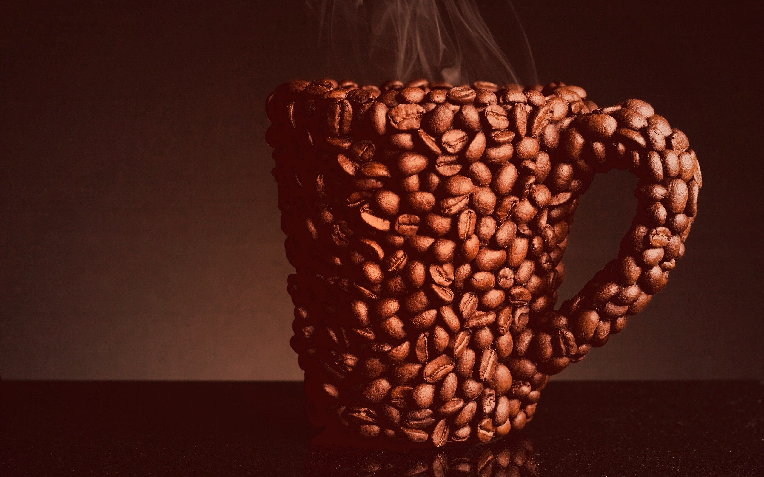 Кружка из кофейных зерен обои