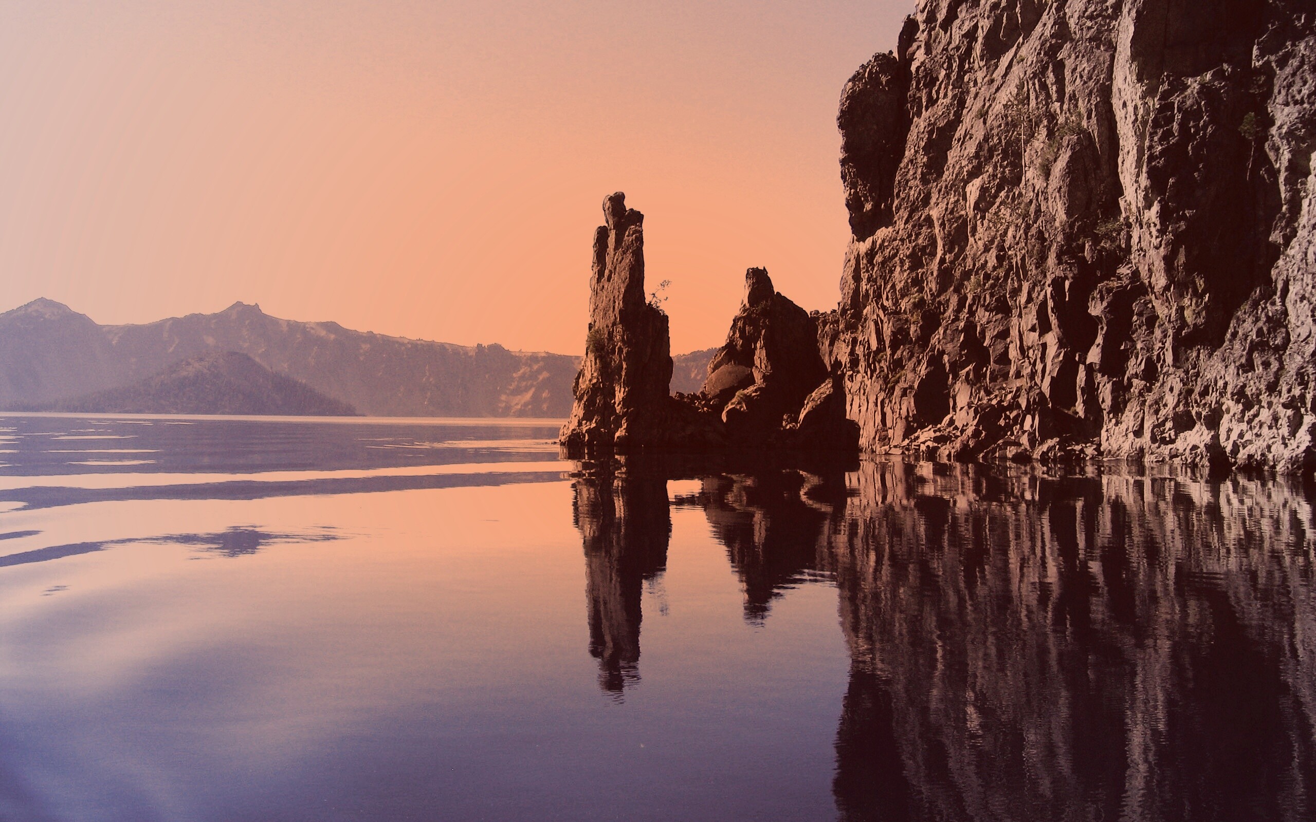 Скалистый берег обои