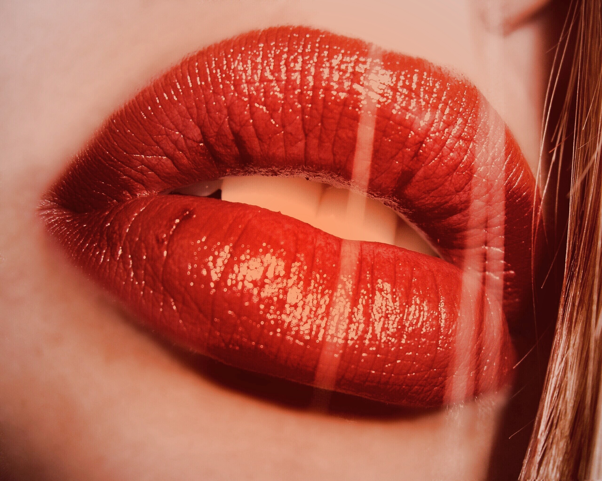 Сочные губы обои