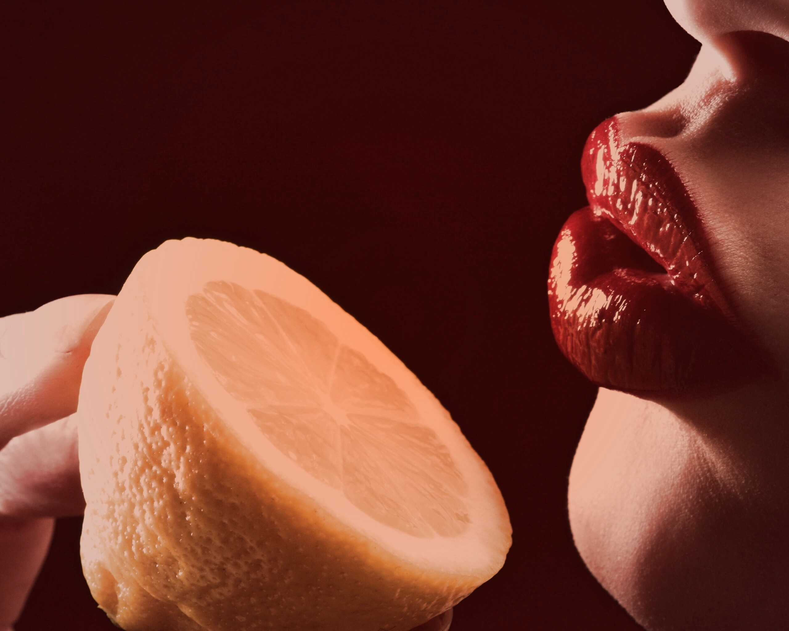 Лимон и губы обои