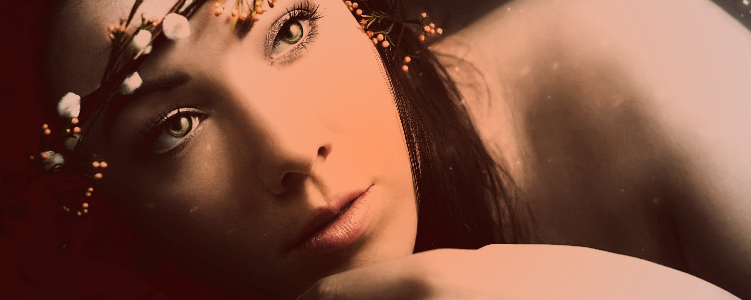 Девушка в венке обои