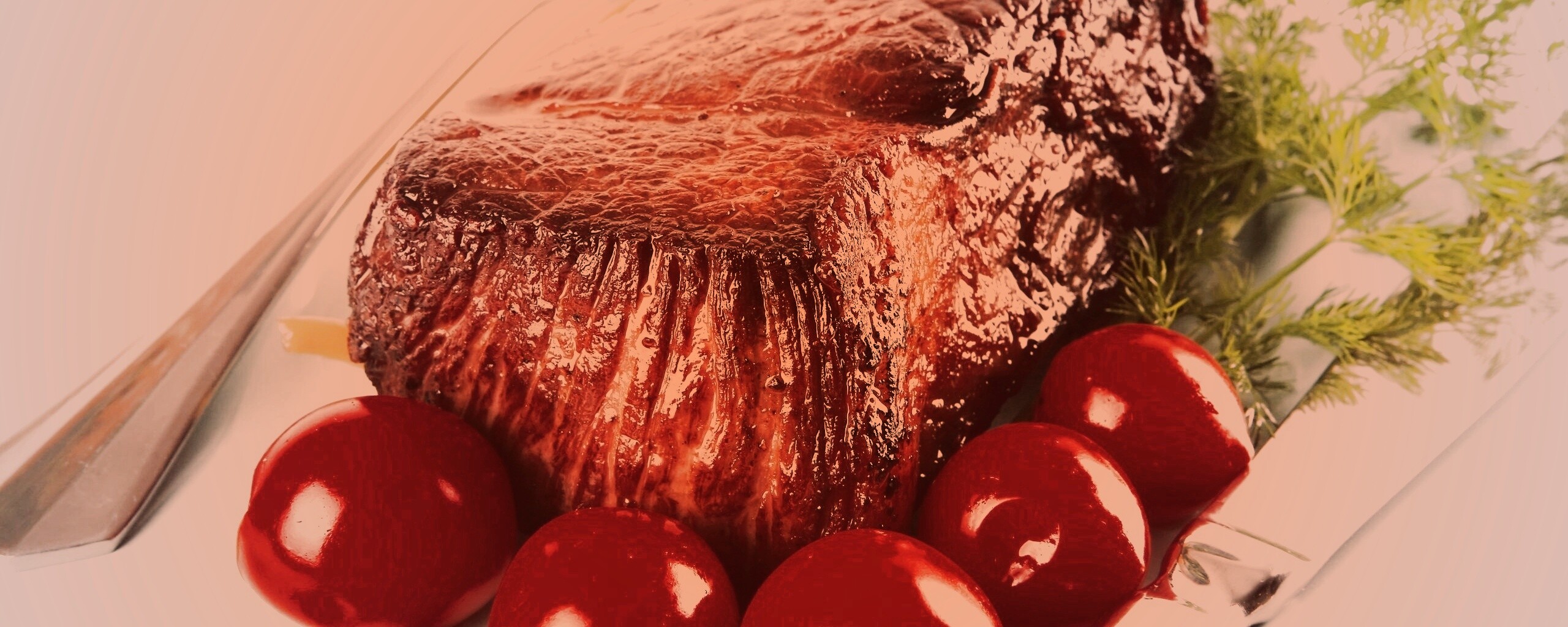 Стейк с помидорами обои