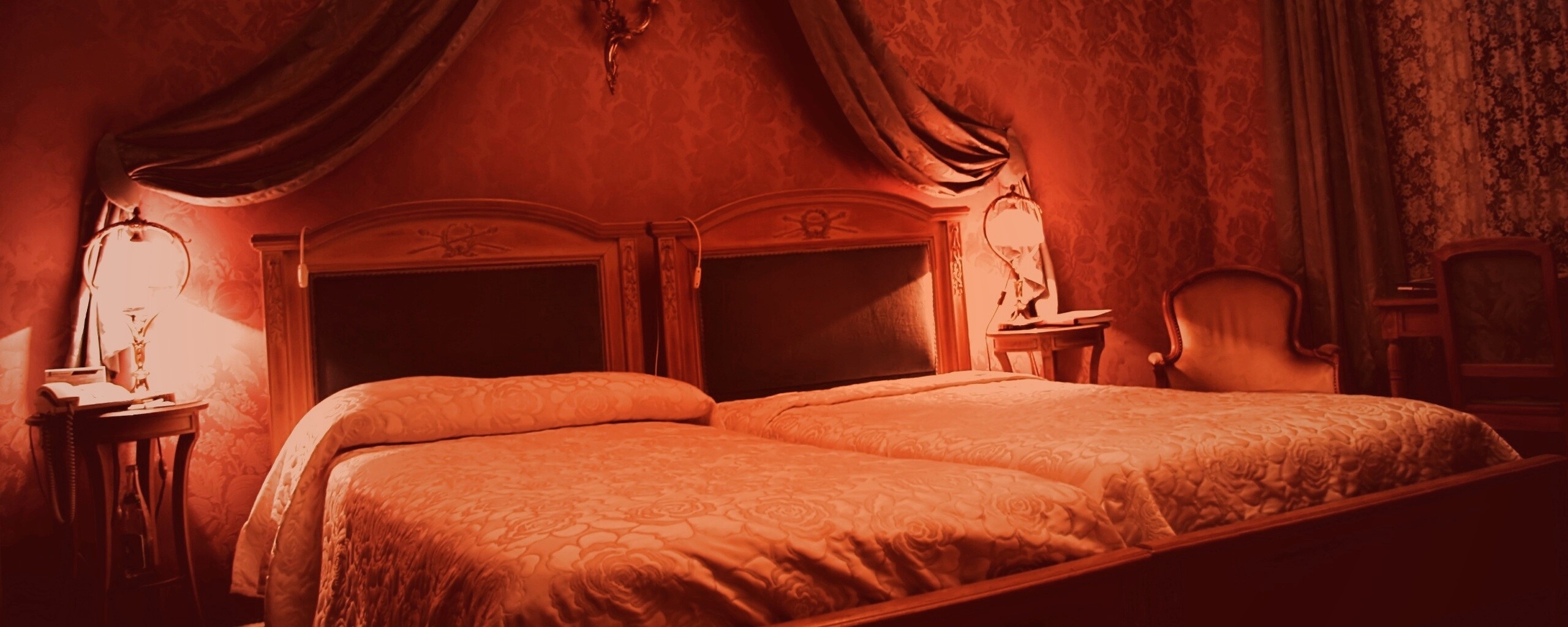 Спальня обои